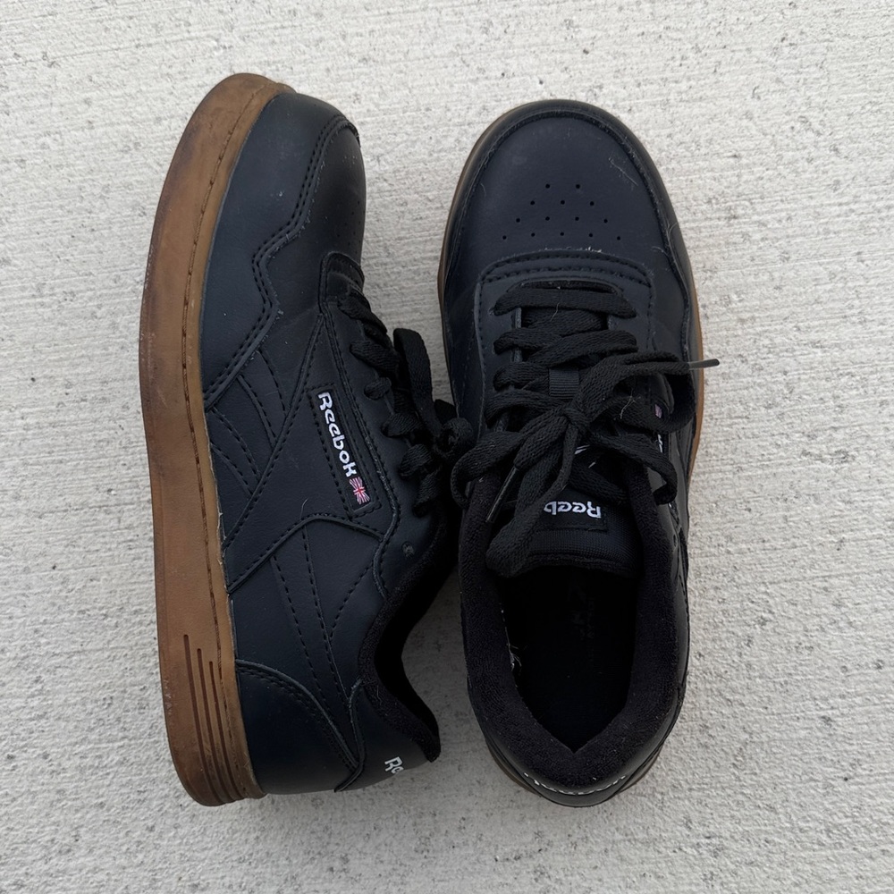 Composite toe Reebok Black Sneakers with Brown Outsole great for Amazon employee